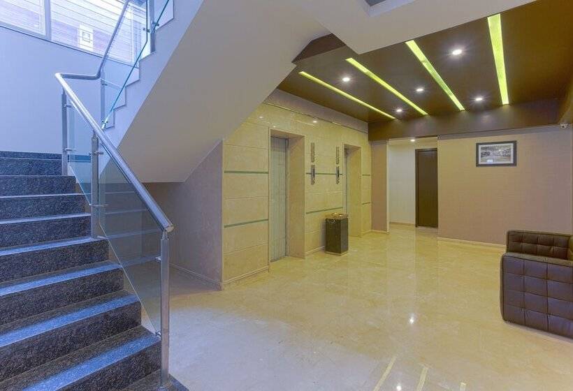 Fotos del hotel Treebo Grand Premier Suites:  3