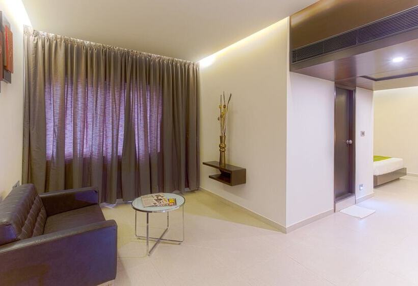 Fotos del hotel Treebo Grand Premier Suites:  15