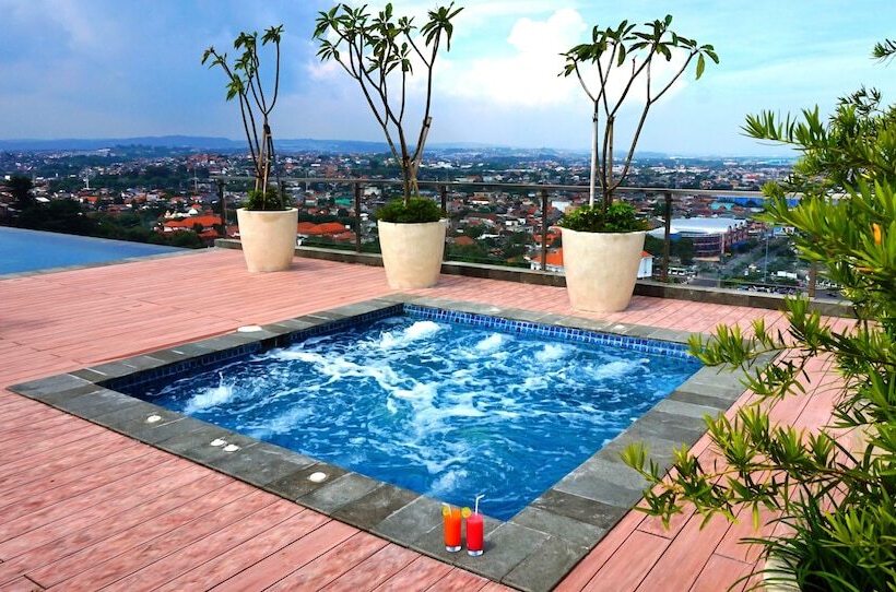 Fotos del hotel Louis Kienne Hotel Pandanaran:  11