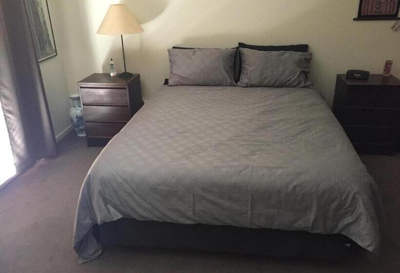 Fotos del hotel East Brunswick:  7