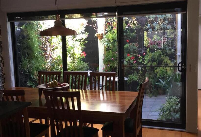 Fotos del hotel East Brunswick:  10