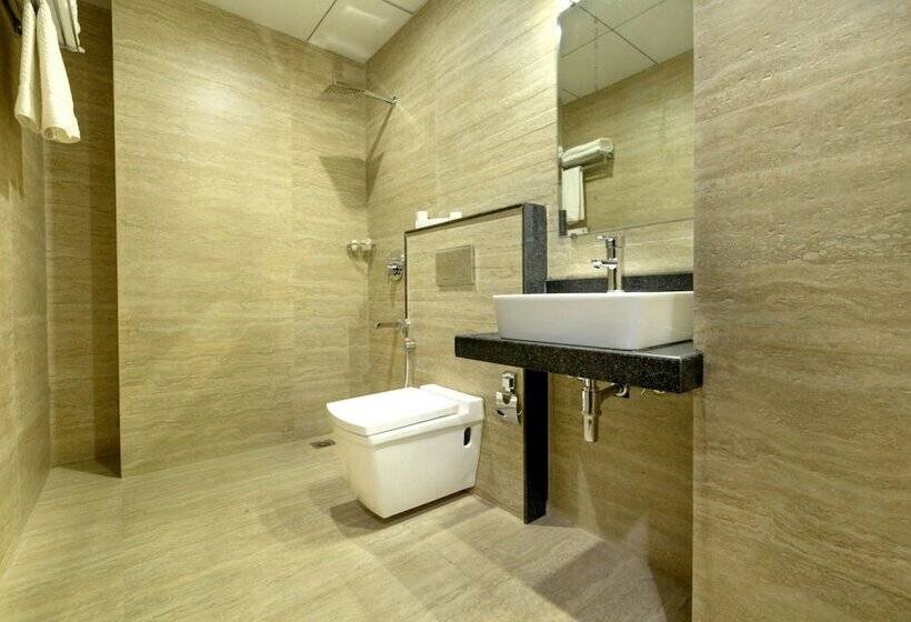 Fotos del hotel The Livin:  12