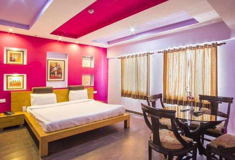 Fotos del hotel Elm Tree:  14