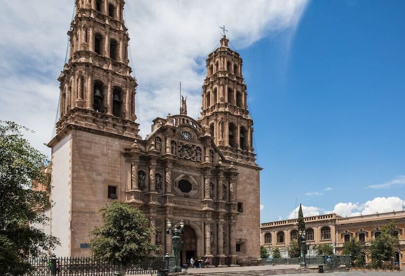 Fotos del hotel One Chihuahua Fashion Mall:  15