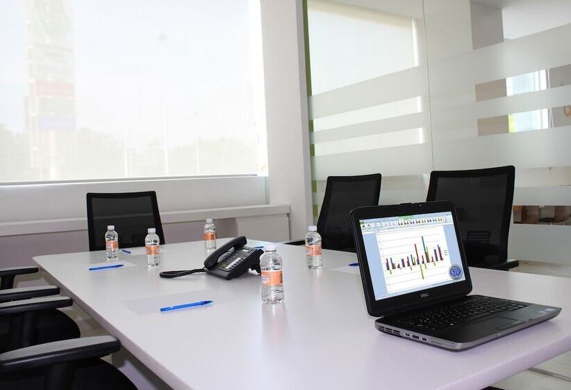 Fotos del hotel One Chihuahua Fashion Mall:  7