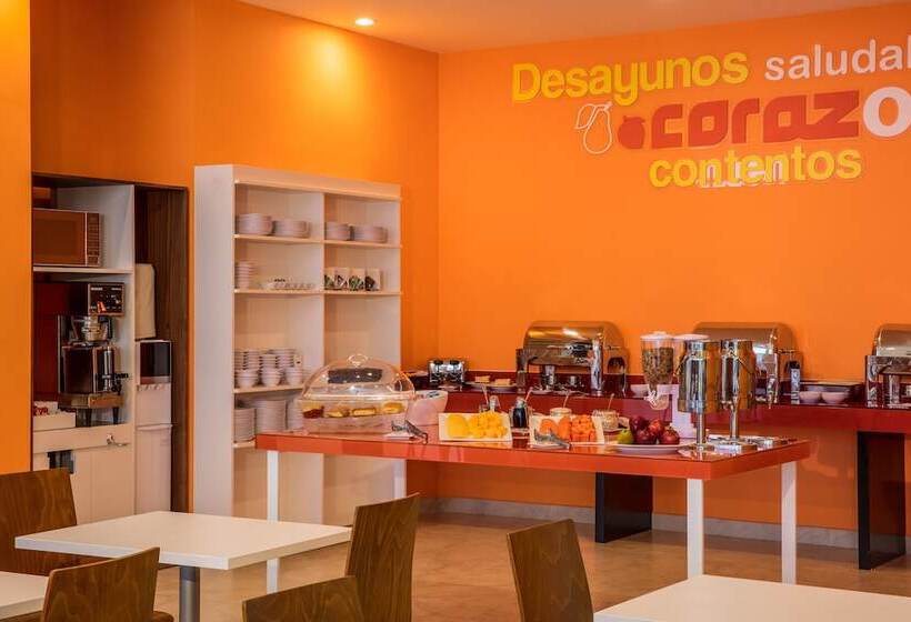 Fotos del hotel One Chihuahua Fashion Mall:  2