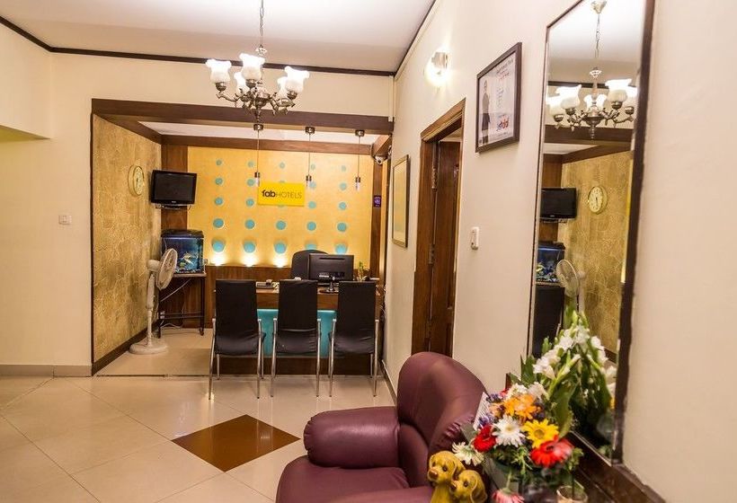 Fotos del hotel Mint Queensway Suites:  3