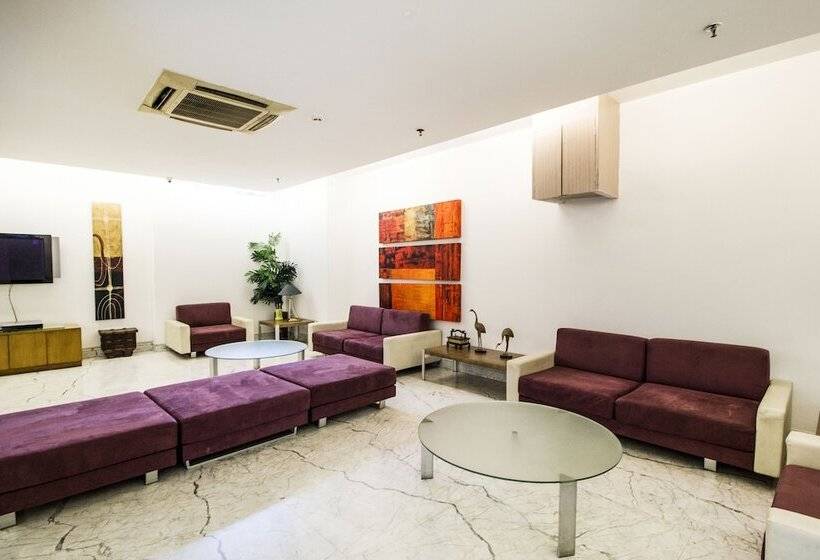 Fotos del hotel Fab Raj Darbar Iffco:  2