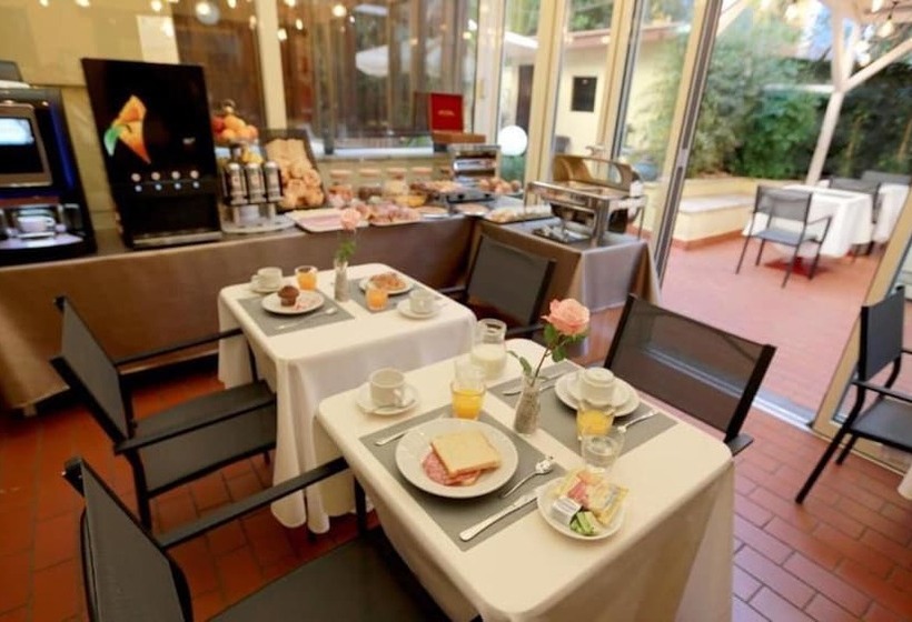 Fotos del hotel Pullman:  11