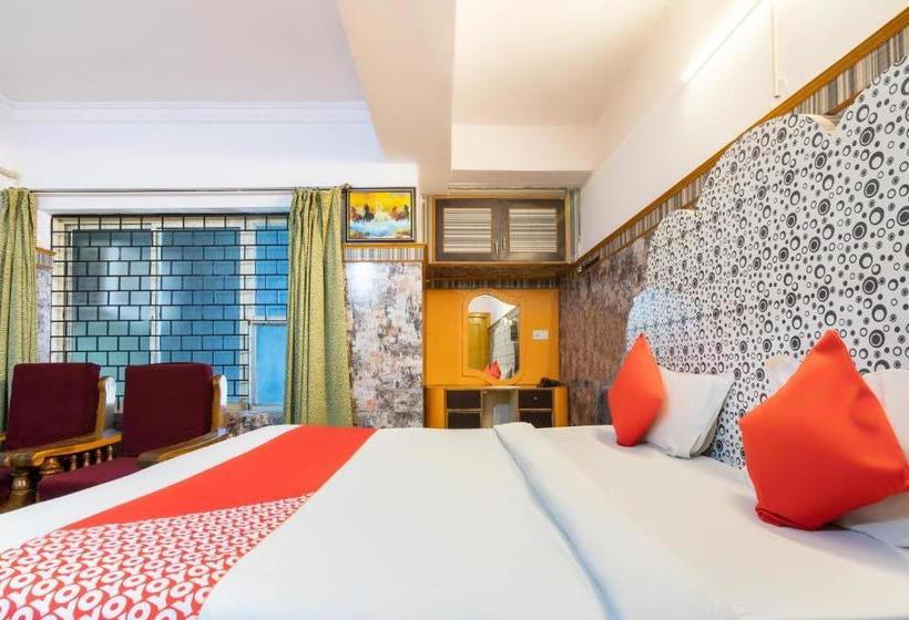 Fotos del hotel Oyo 6889 Elite Deluxe Rooms:  2