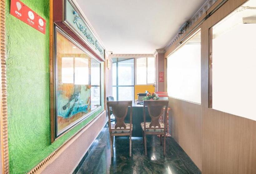 Fotos del hotel Oyo 6889 Elite Deluxe Rooms:  5