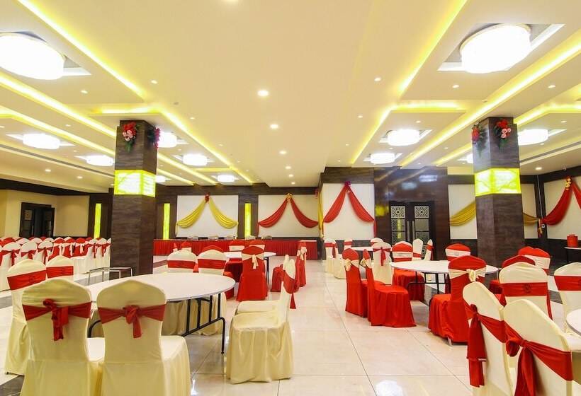 Fotos del hotel Moments:  18