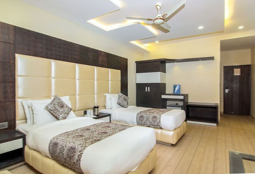 Fotos del hotel Moments:  4