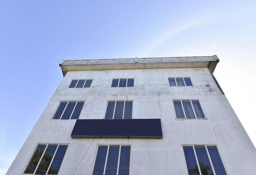 Oyo 9118 Saravana Inn