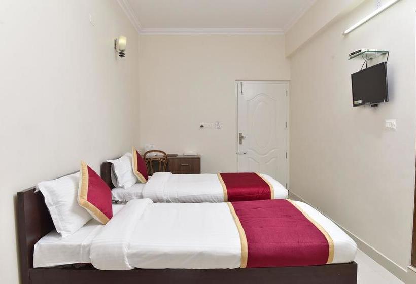 Fotos del hotel Oyo 9118 Saravana Inn:  10