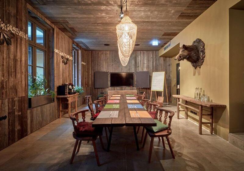 Fotos del hotel 25hours Hotel The Royal Bavarian:  17