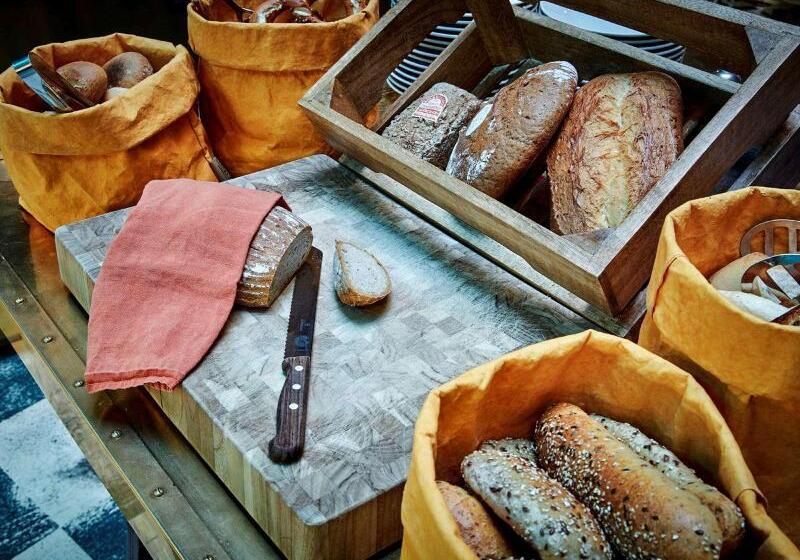 Fotos del hotel 25hours Hotel The Royal Bavarian:  19