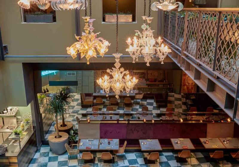 Fotos del hotel 25hours Hotel The Royal Bavarian:  8