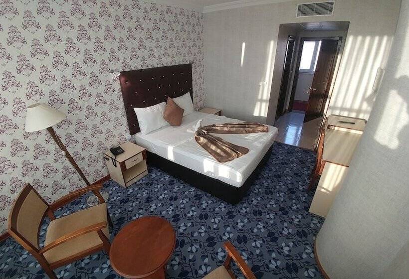 Fotos del hotel Lacin Park:  9