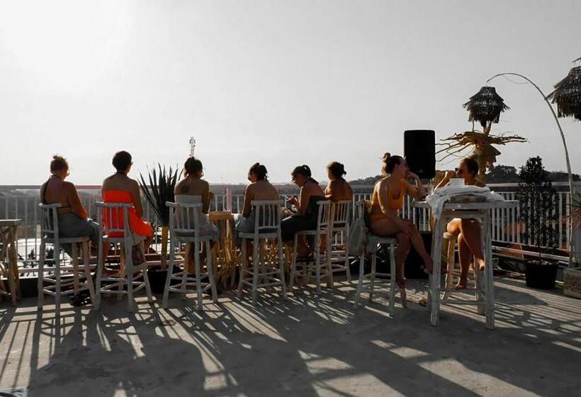 Fotos del hotel Maxones At Ubud:  23