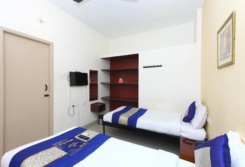 Fotos del hotel Oyo 3860 Apartment Jls Gruha:  21