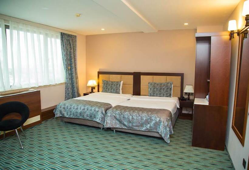 Fotos del hotel Ruma Port:  12