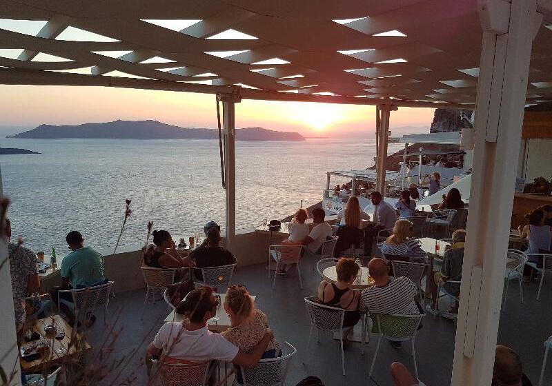 Fotos del hotel On The Cliff Suites:  12