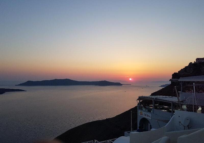 Fotos del hotel On The Cliff Suites:  4