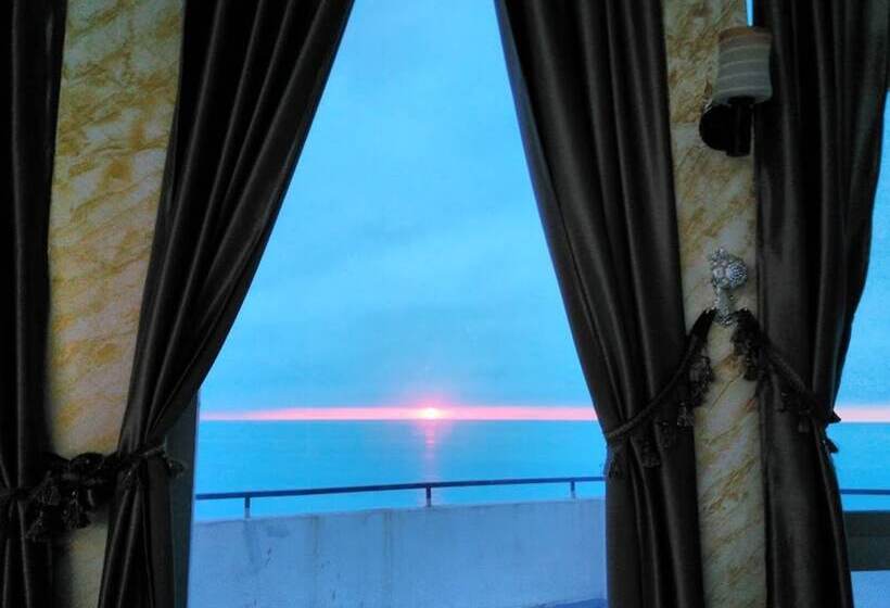 Fotos del hotel Penthouse Batumi:  16