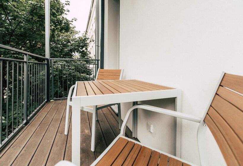 Fotos del hotel Luga Homes  Stadthaus:  15