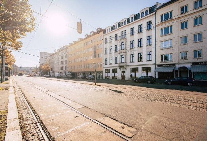 Fotos del hotel Luga Homes  Stadthaus:  17