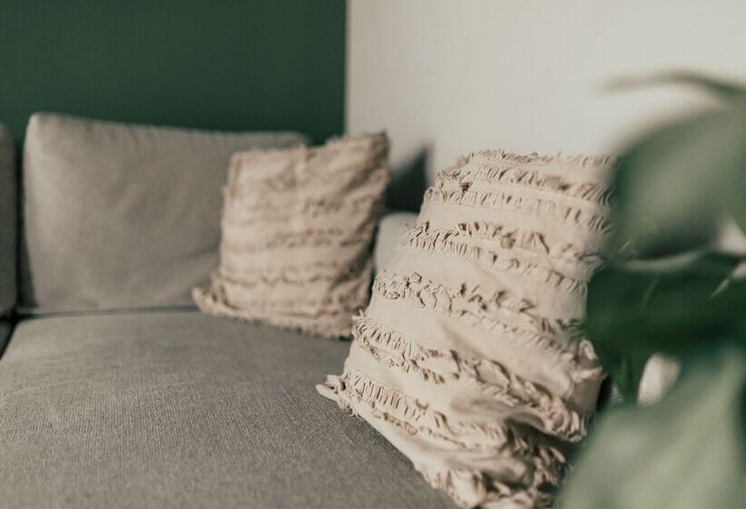 Fotos del hotel Luga Homes  Stadthaus:  18