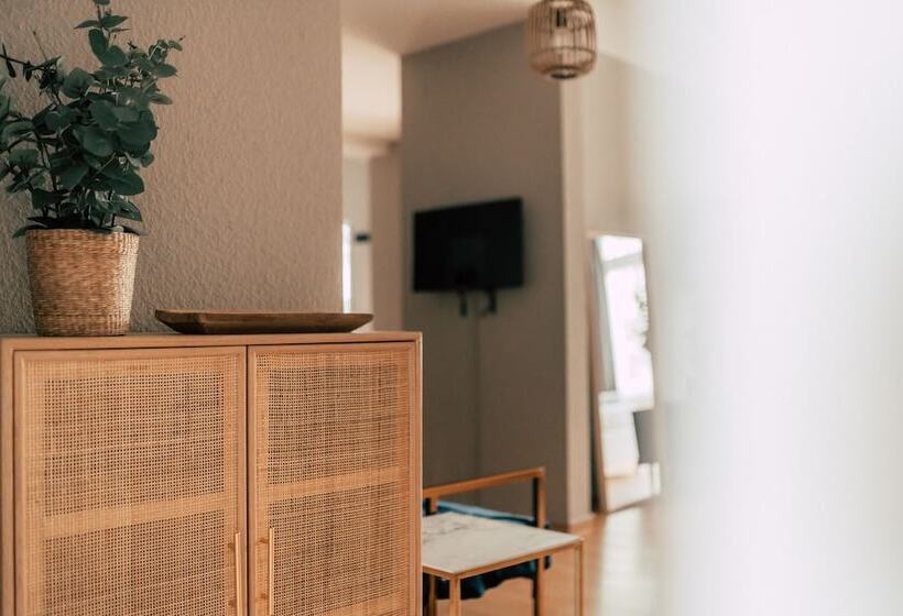 Fotos del hotel Luga Homes  Stadthaus:  14