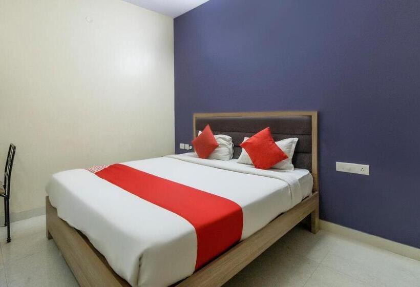 Fotos del hotel Oyo 9605 Hotel Golden Inn:  21