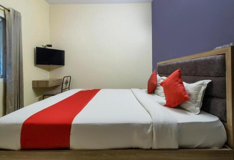 Fotos del hotel Oyo 9605 Hotel Golden Inn:  20