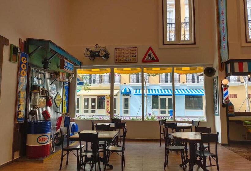 Fotos del hotel Riviera Suites Melaka:  5