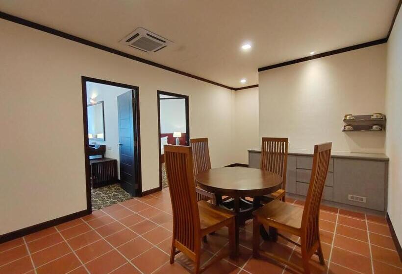 Fotos del hotel Riviera Suites Melaka:  19