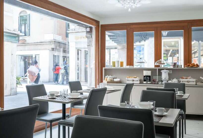 Fotos del hotel Grifoni Boutique:  3