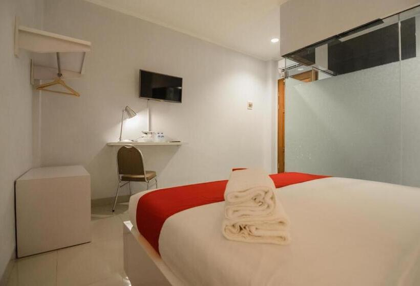Fotos del hotel Reddoorz Plus Near Soekarno Hatta Airport 2:  13