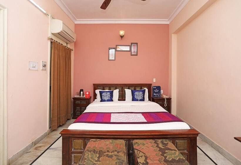 Fotos del hotel Oyo 10326 Hotel The Indra Inn:  23