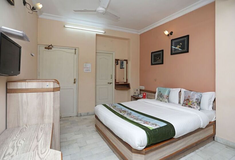 Fotos del hotel Oyo 10326 Hotel The Indra Inn:  16