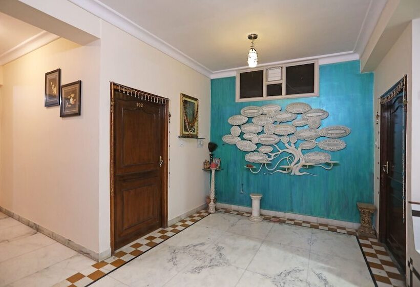 Fotos del hotel Oyo 10326 Hotel The Indra Inn:  9