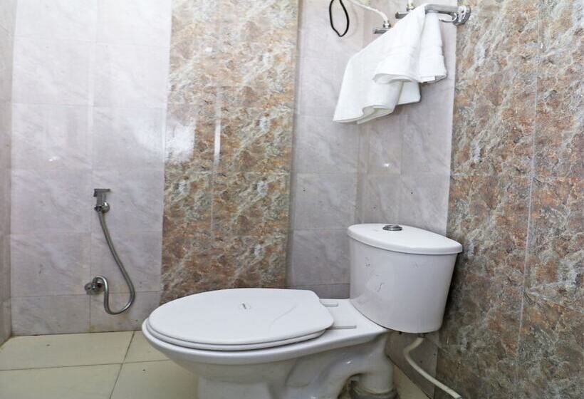 Fotos del hotel Oyo 10183 Calwien Apartment New:  6