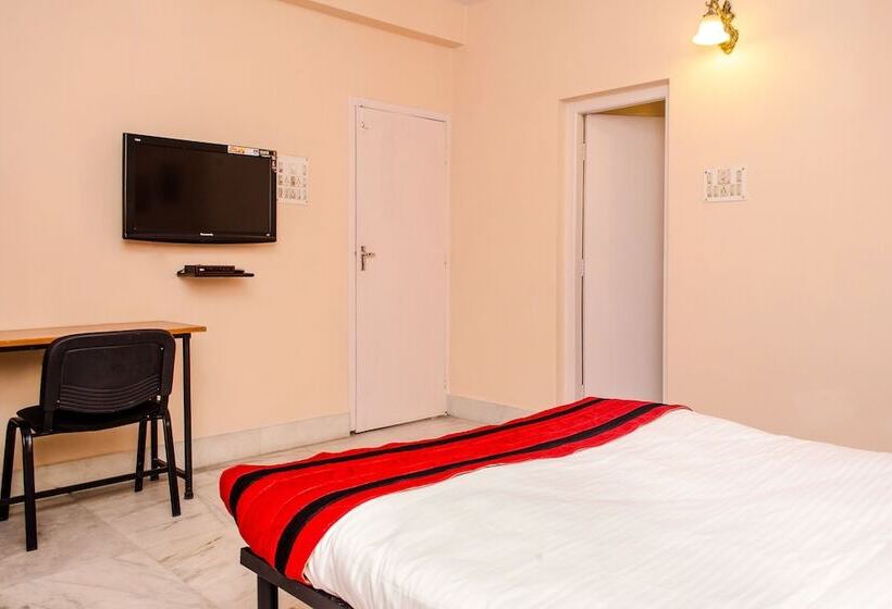 Fotos del hotel Oyo 10183 Calwien Apartment New:  8