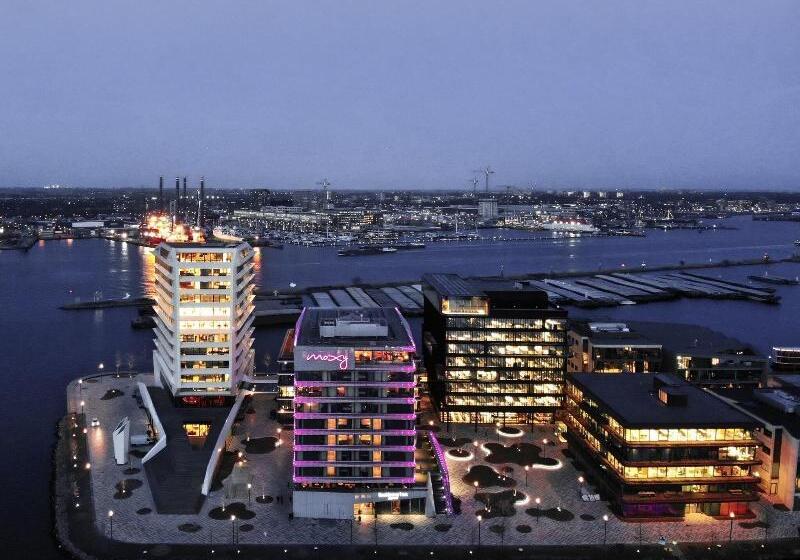 Fotos del hotel Moxy Amsterdam Houthavens:  6