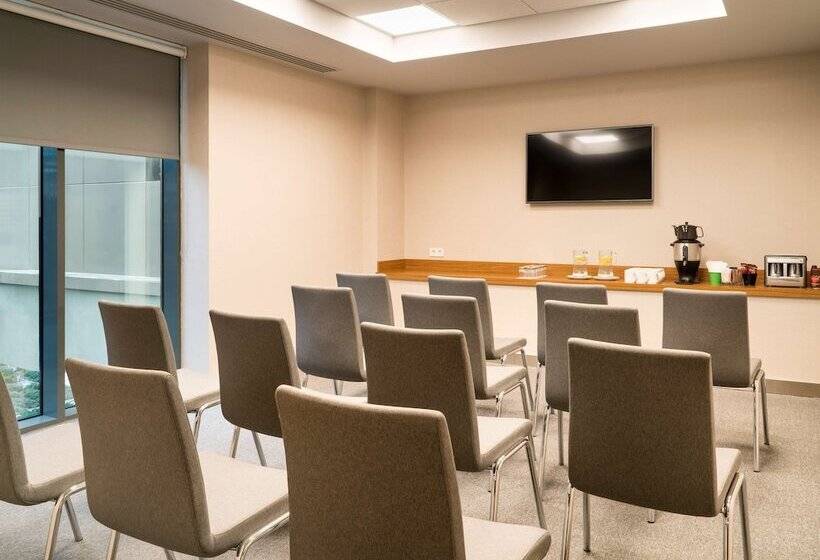 Fotos del hotel Park Inn By Radisson Istanbul Atasehir:  12