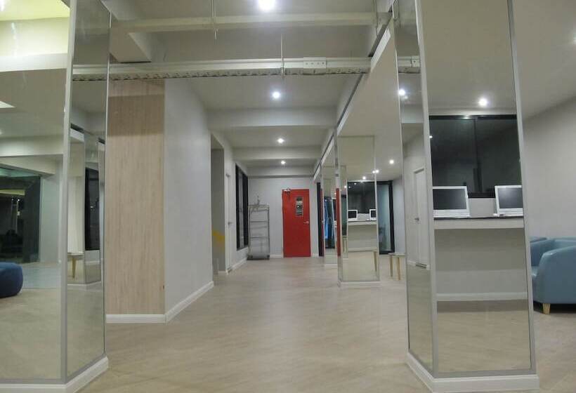 Fotos del hotel Suvarnabhumi Oriental Resort:  3