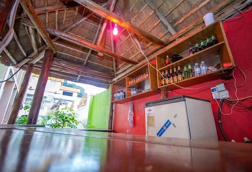 Fotos del hotel Makerere Serene:  13