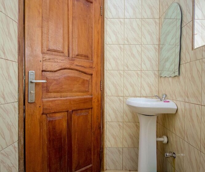 Fotos del hotel Makerere Serene:  20