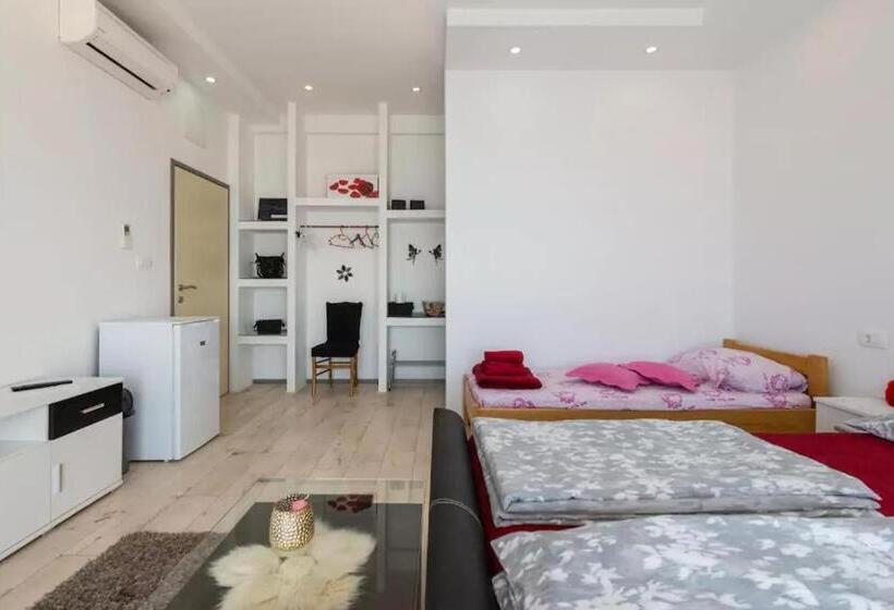 Fotos del hotel Super Horizont Apartments:  17